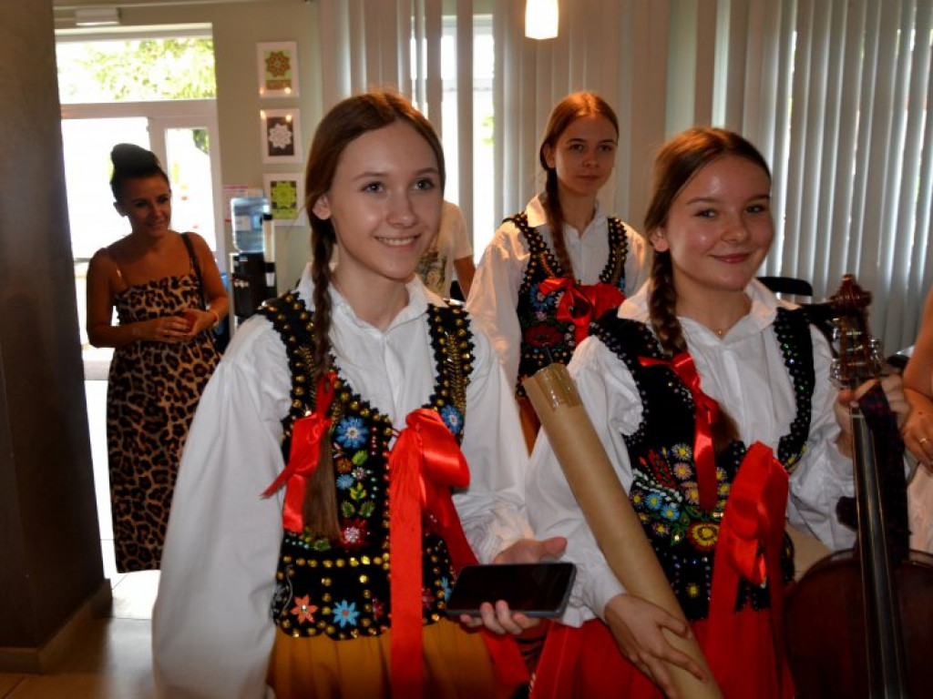 Setki dzieci przyjechały do Baranowa Sandomierskiego na folklorystyczny festiwal [zdjęcia]