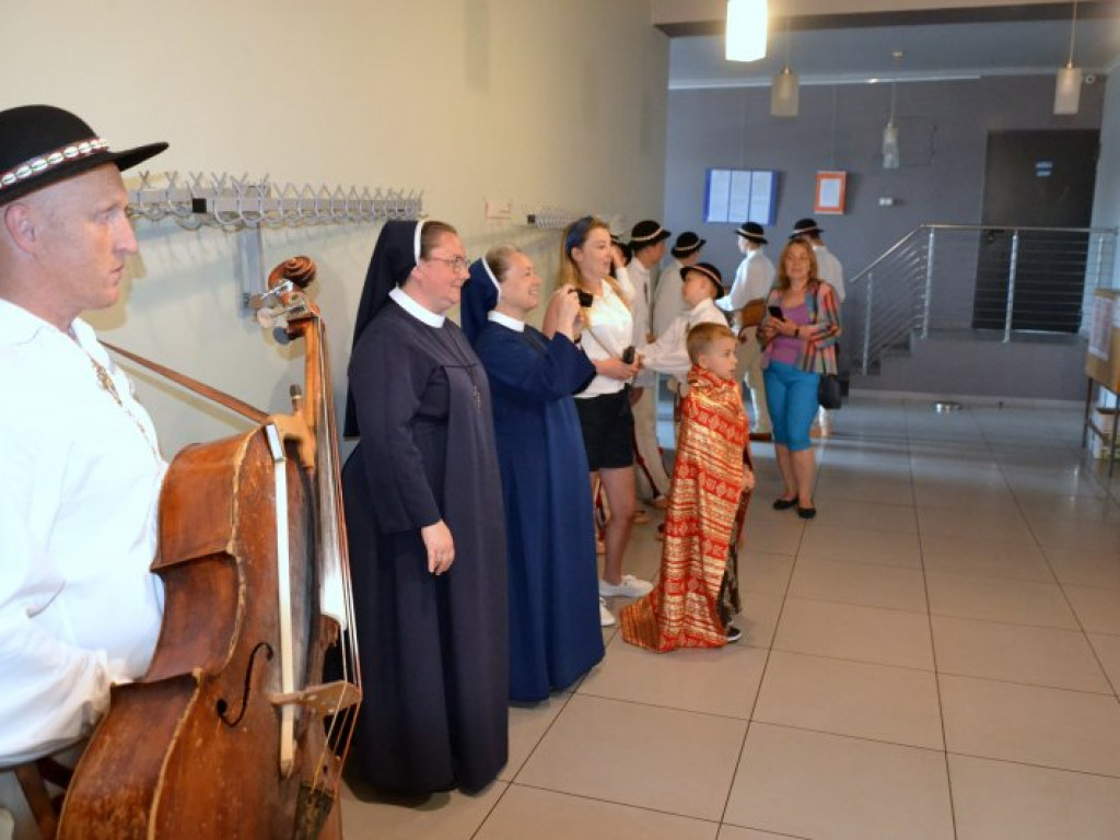 Setki dzieci przyjechały do Baranowa Sandomierskiego na folklorystyczny festiwal [zdjęcia]