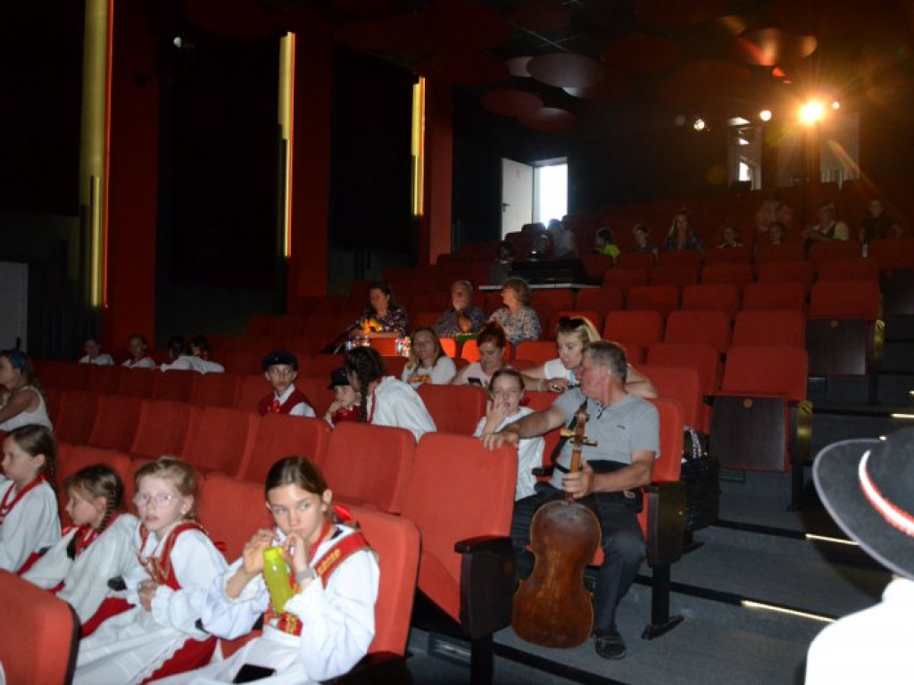 Setki dzieci przyjechały do Baranowa Sandomierskiego na folklorystyczny festiwal [zdjęcia]