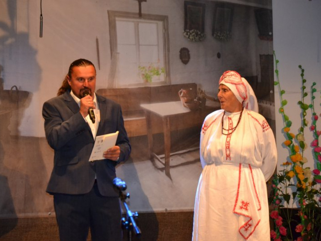 Setki dzieci przyjechały do Baranowa Sandomierskiego na folklorystyczny festiwal [zdjęcia]