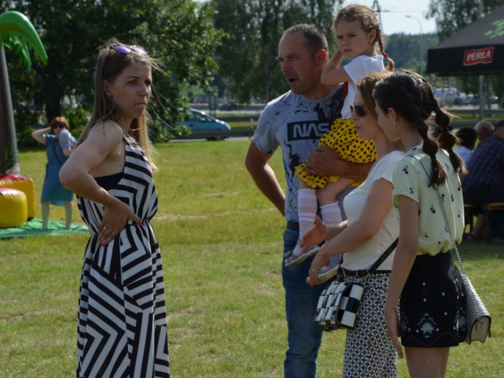 Wyśmienite pierogi i wesoła zabawa - Piorogarnia Łoniów 2022 [zdjęcia]