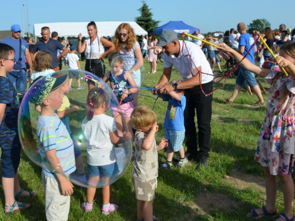 Wyśmienite pierogi i wesoła zabawa - Piorogarnia Łoniów 2022 [zdjęcia]