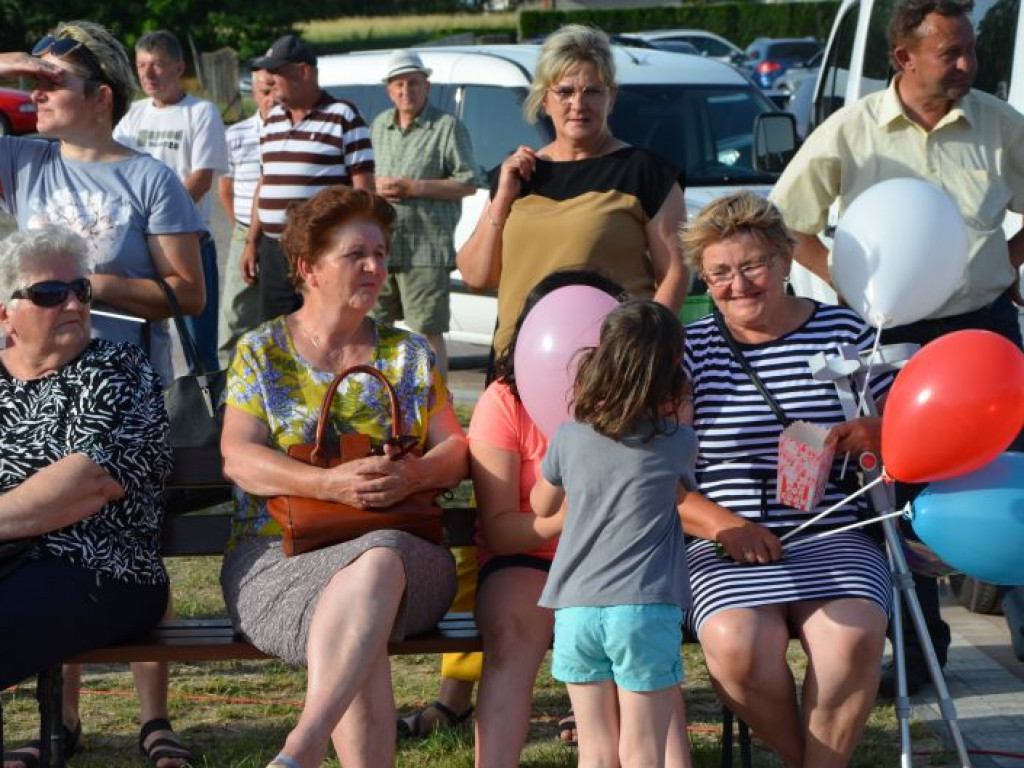 Wyśmienite pierogi i wesoła zabawa - Piorogarnia Łoniów 2022 [zdjęcia]