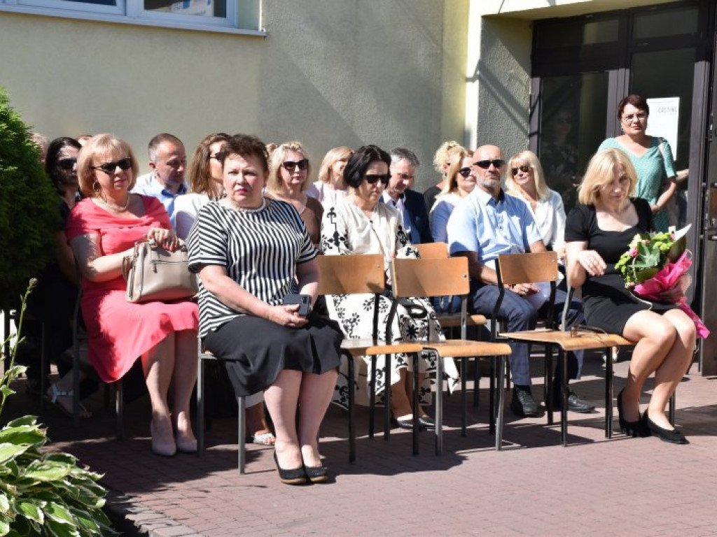 Tarnobrzeg. Uroczyste zakończenie roku szkolnego w 