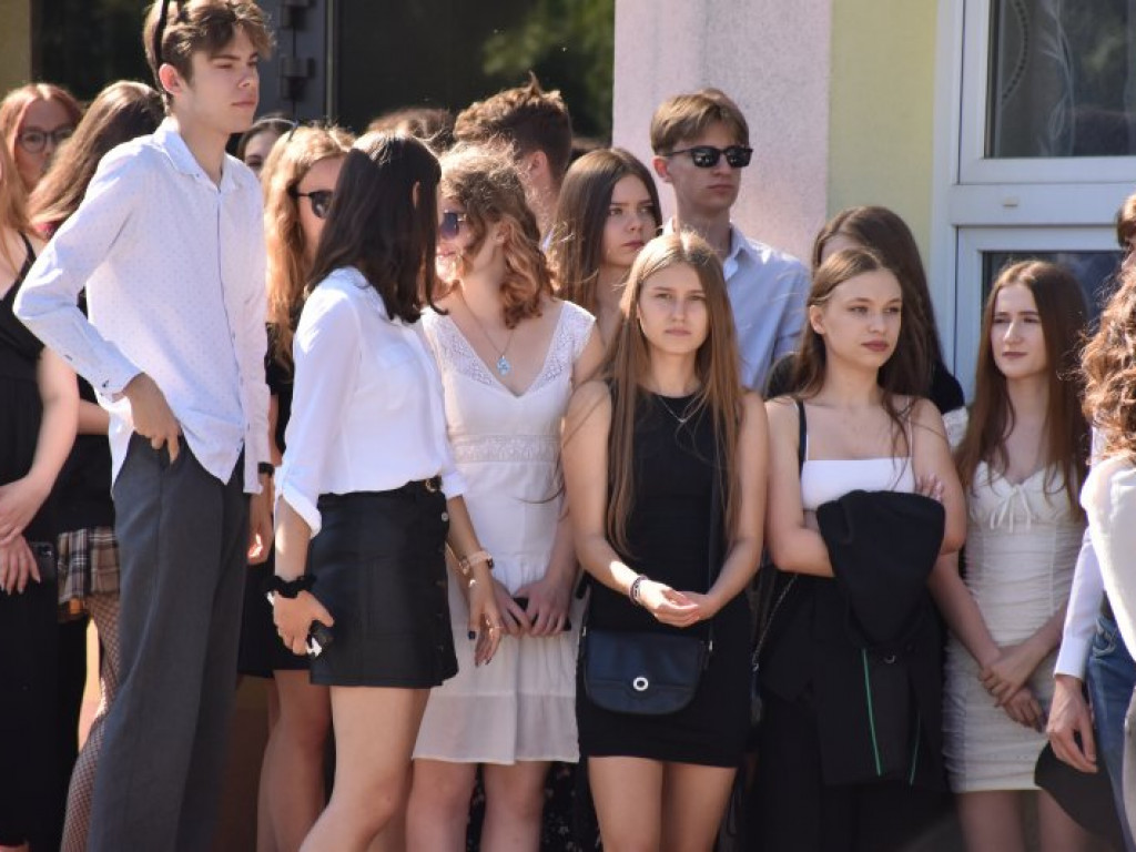 Tarnobrzeg. Uroczyste zakończenie roku szkolnego w 