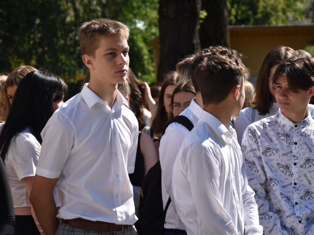 Tarnobrzeg. Uroczyste zakończenie roku szkolnego w 