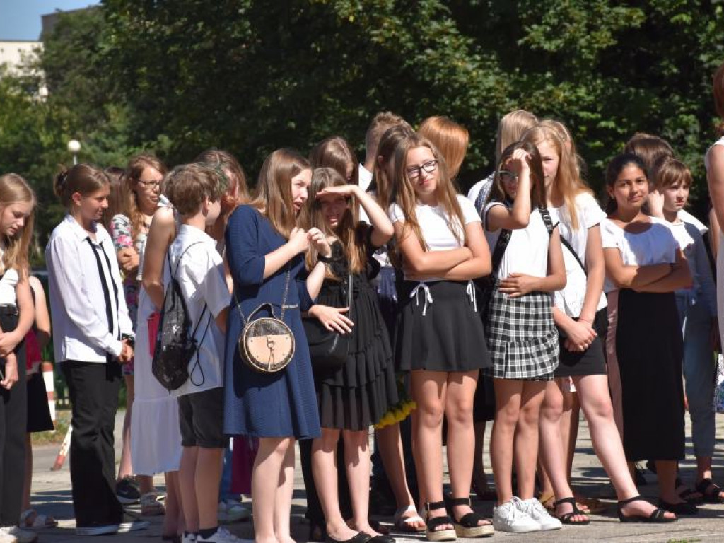 Uroczyste zakończenie roku szkolonego w Szkole Podstawowej nr 10 w Tarnobrzegu. Zobacz zdjęcia!