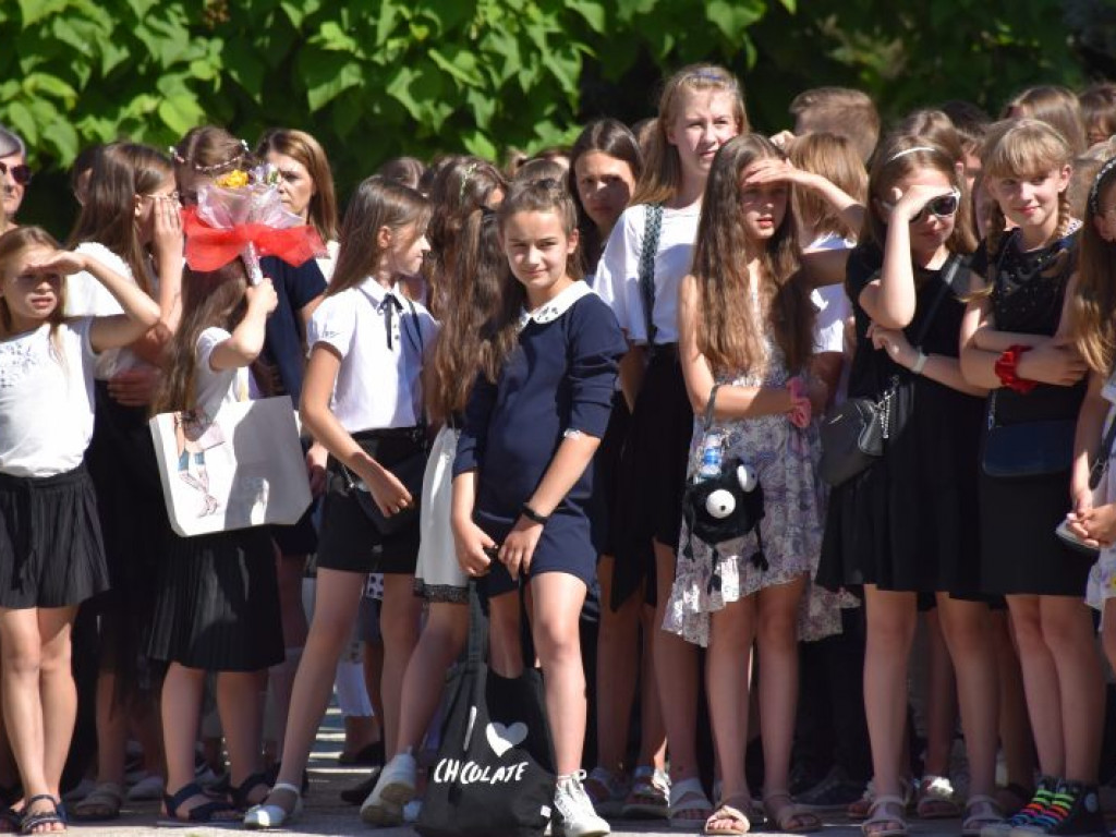 Uroczyste zakończenie roku szkolonego w Szkole Podstawowej nr 10 w Tarnobrzegu. Zobacz zdjęcia!