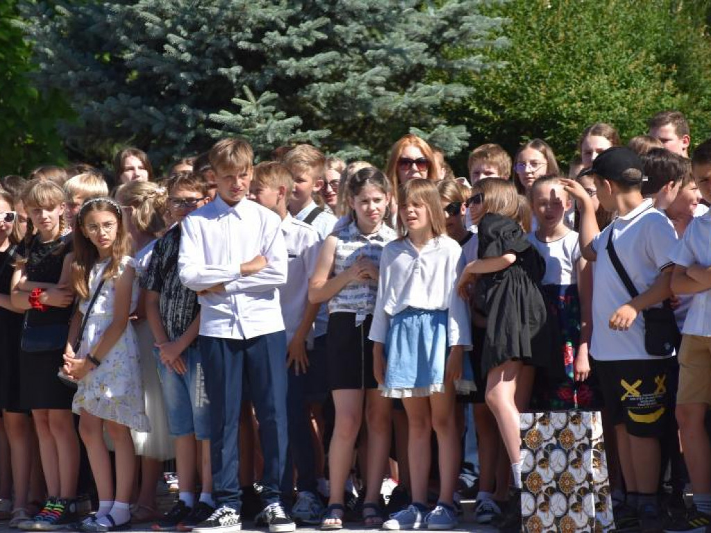 Uroczyste zakończenie roku szkolonego w Szkole Podstawowej nr 10 w Tarnobrzegu. Zobacz zdjęcia!