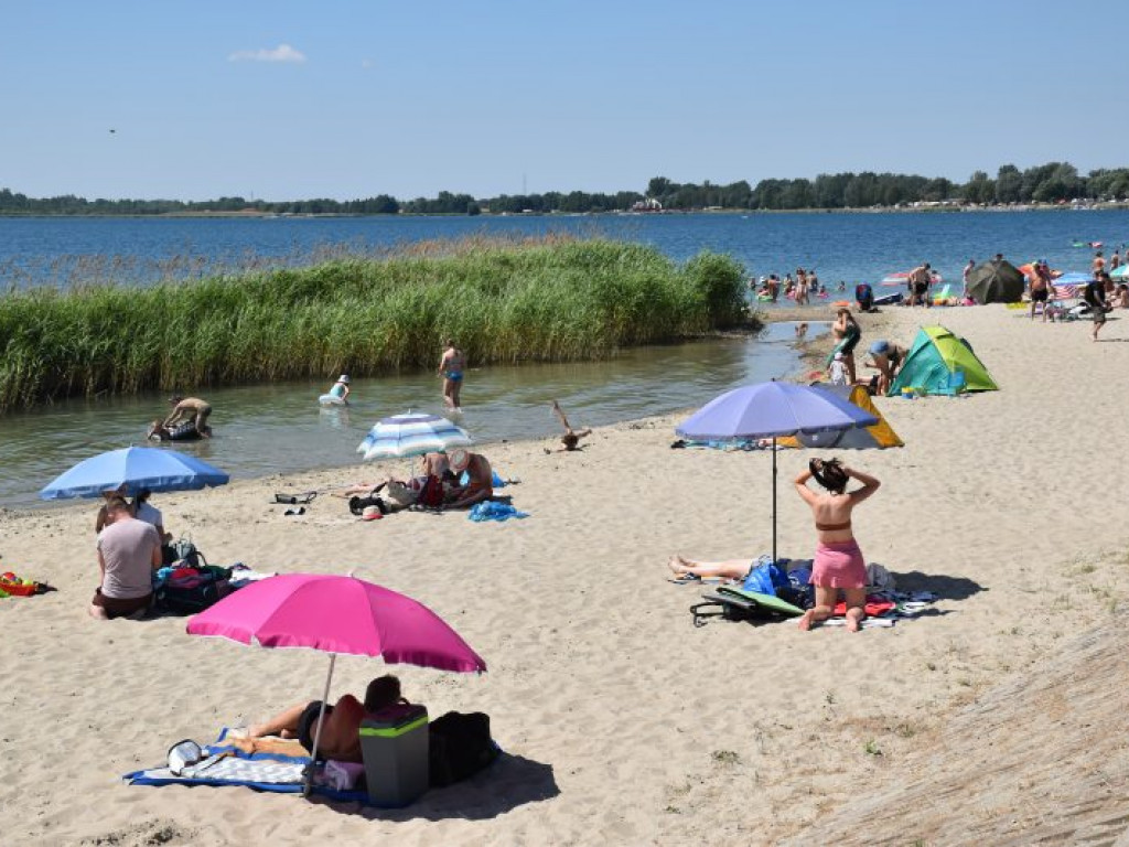 Pierwsza niedziela wakacji nad Jeziorem Tarnobrzeskim. Zobacz zdjęcia!