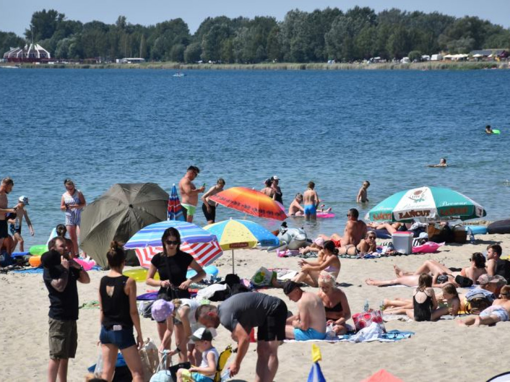 Pierwsza niedziela wakacji nad Jeziorem Tarnobrzeskim. Zobacz zdjęcia!