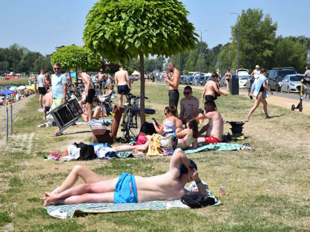 Pierwsza niedziela wakacji nad Jeziorem Tarnobrzeskim. Zobacz zdjęcia!