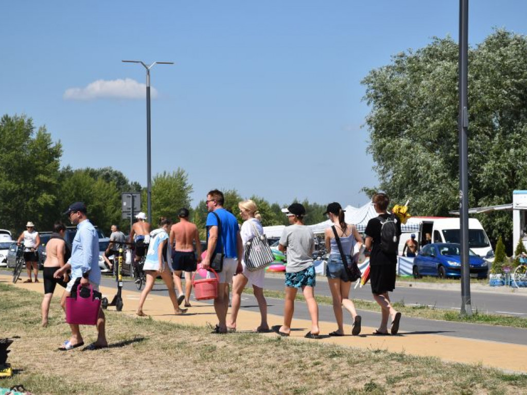 Pierwsza niedziela wakacji nad Jeziorem Tarnobrzeskim. Zobacz zdjęcia!