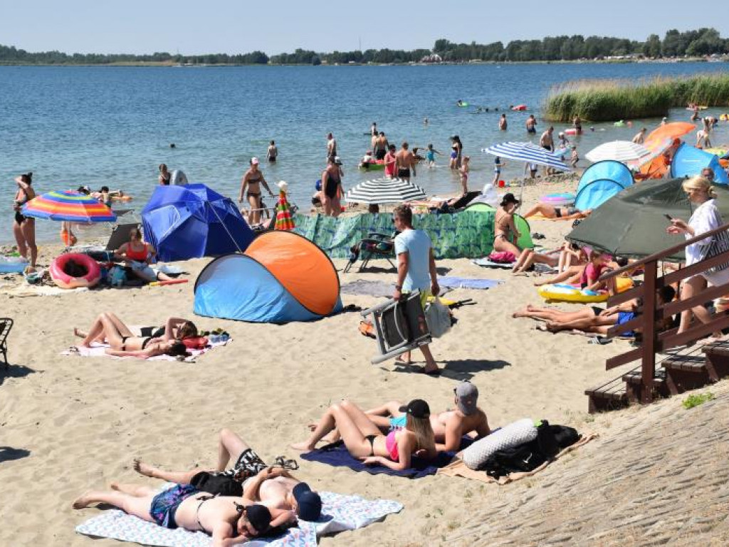 Pierwsza niedziela wakacji nad Jeziorem Tarnobrzeskim. Zobacz zdjęcia!