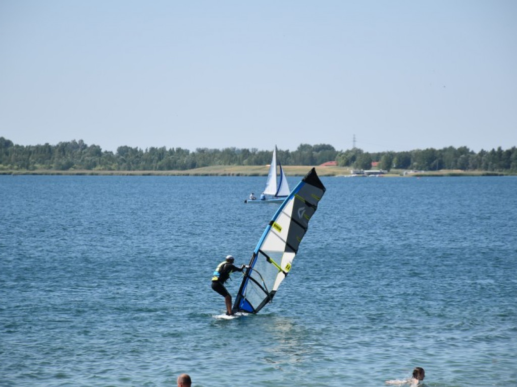 Pierwsza niedziela wakacji nad Jeziorem Tarnobrzeskim. Zobacz zdjęcia!