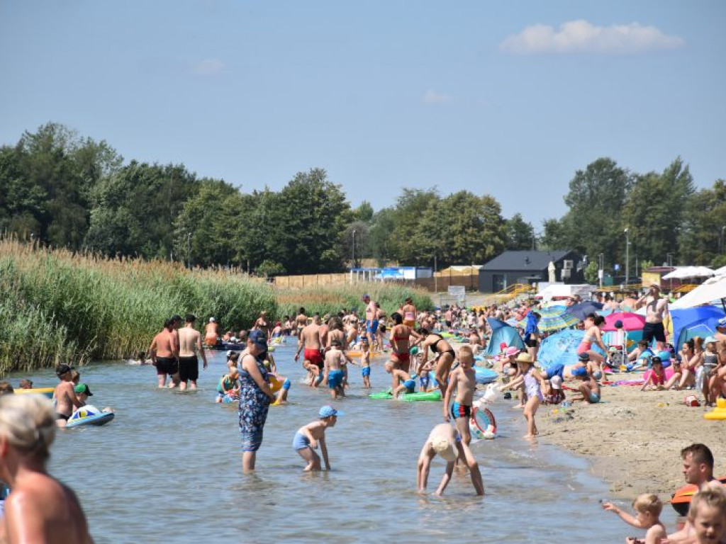 Pierwsza niedziela wakacji nad Jeziorem Tarnobrzeskim. Zobacz zdjęcia!