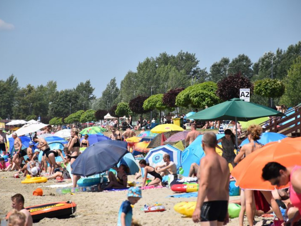 Pierwsza niedziela wakacji nad Jeziorem Tarnobrzeskim. Zobacz zdjęcia!