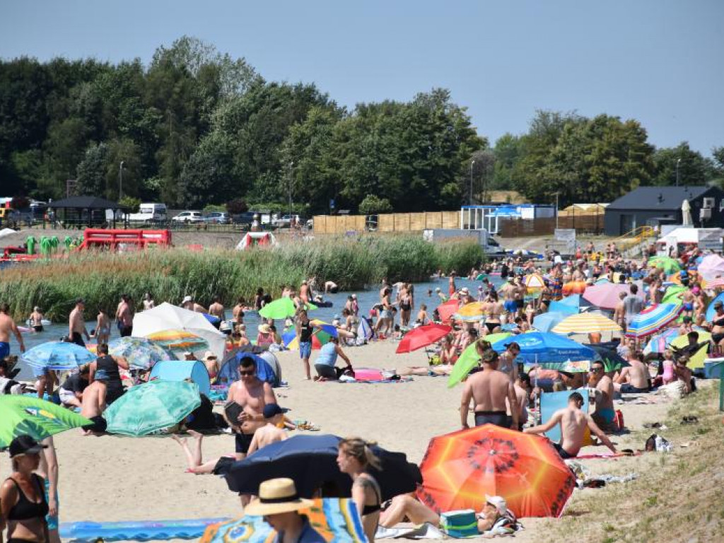 Pierwsza niedziela wakacji nad Jeziorem Tarnobrzeskim. Zobacz zdjęcia!