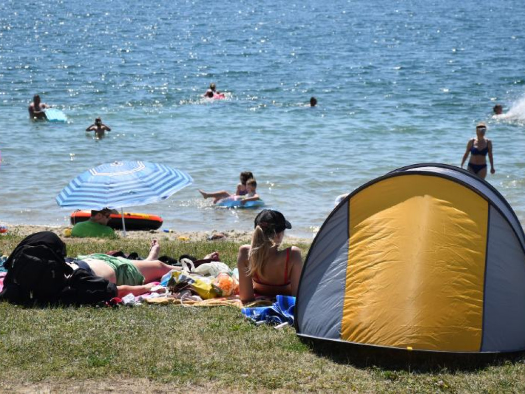 Pierwsza niedziela wakacji nad Jeziorem Tarnobrzeskim. Zobacz zdjęcia!