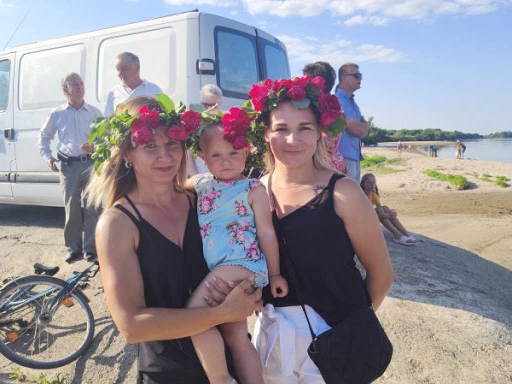 W Ciszycy w gminie Koprzywnica znów popłynęły wianki [zdjęcia]