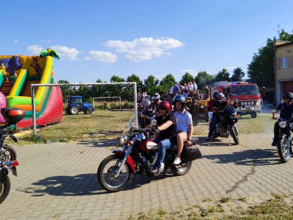 W Ciszycy w gminie Koprzywnica znów popłynęły wianki [zdjęcia]