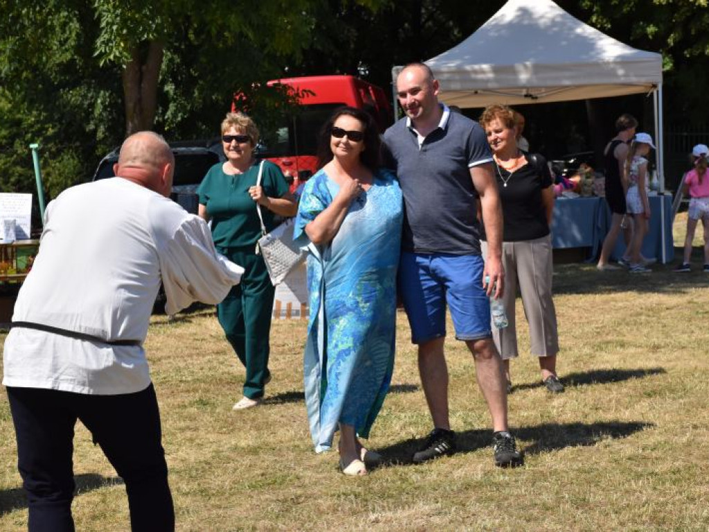 Anna Dymna na Pikniku Rycerskim w Ossolinie. Znakomita aktorka otrzymała Kryształowe Berło [zdjęcia]