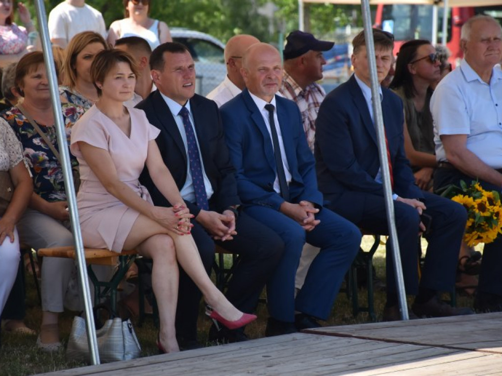 Anna Dymna na Pikniku Rycerskim w Ossolinie. Znakomita aktorka otrzymała Kryształowe Berło [zdjęcia]