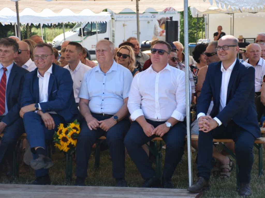 Anna Dymna na Pikniku Rycerskim w Ossolinie. Znakomita aktorka otrzymała Kryształowe Berło [zdjęcia]