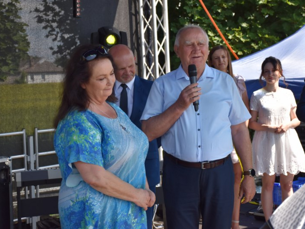 Anna Dymna na Pikniku Rycerskim w Ossolinie. Znakomita aktorka otrzymała Kryształowe Berło [zdjęcia]