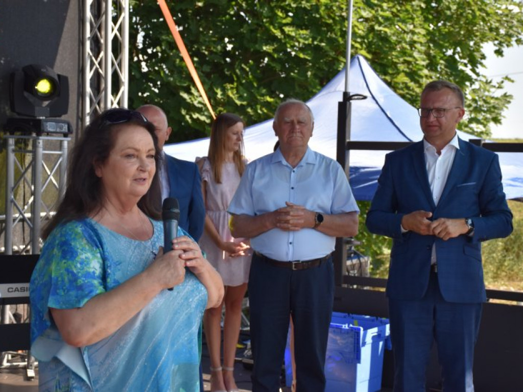 Anna Dymna na Pikniku Rycerskim w Ossolinie. Znakomita aktorka otrzymała Kryształowe Berło [zdjęcia]