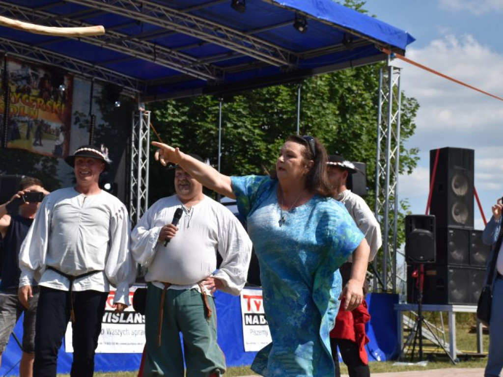 Anna Dymna na Pikniku Rycerskim w Ossolinie. Znakomita aktorka otrzymała Kryształowe Berło [zdjęcia]