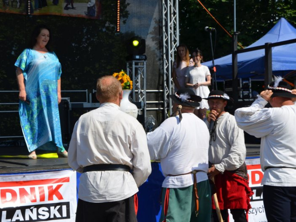 Finał konkursu pięknego czytania na jubileuszowym pikniku w Ossolinie [zdjęcia]