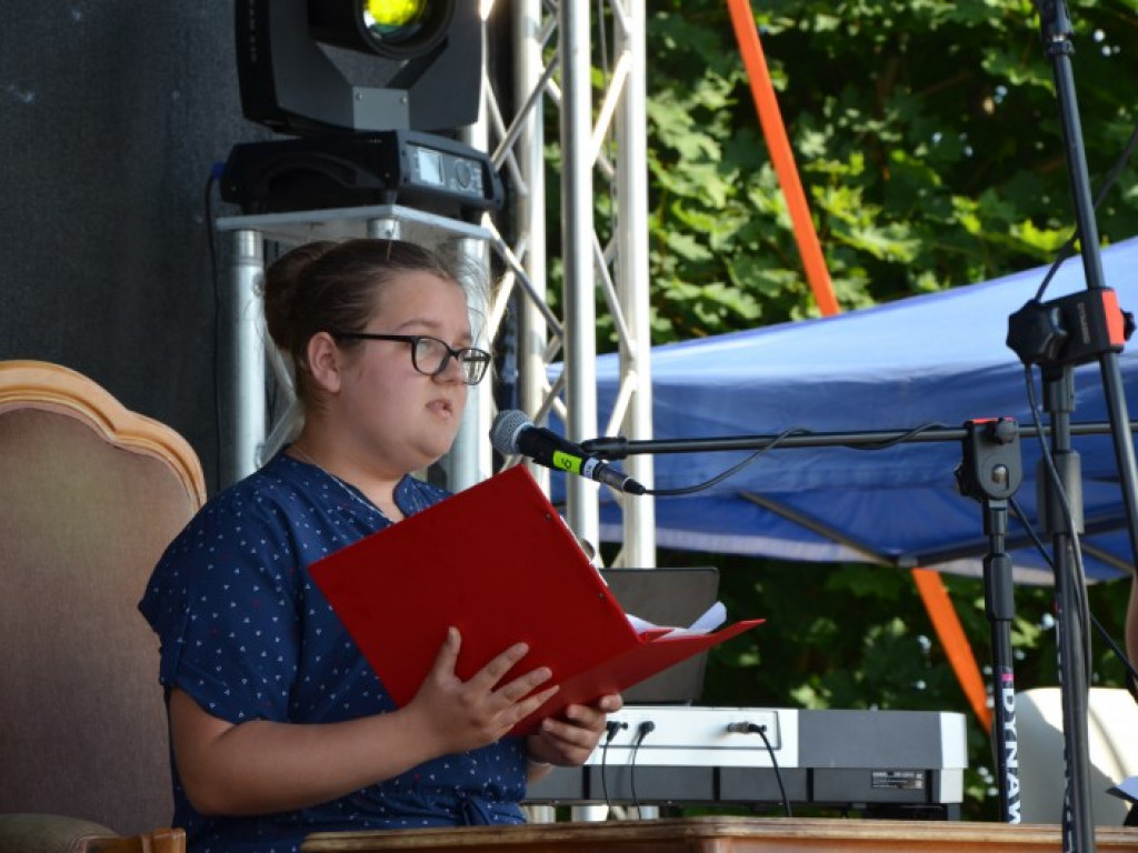 Finał konkursu pięknego czytania na jubileuszowym pikniku w Ossolinie [zdjęcia]