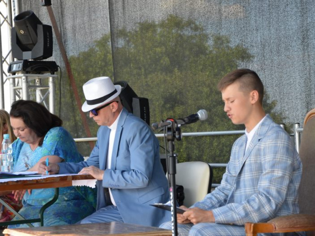 Finał konkursu pięknego czytania na jubileuszowym pikniku w Ossolinie [zdjęcia]