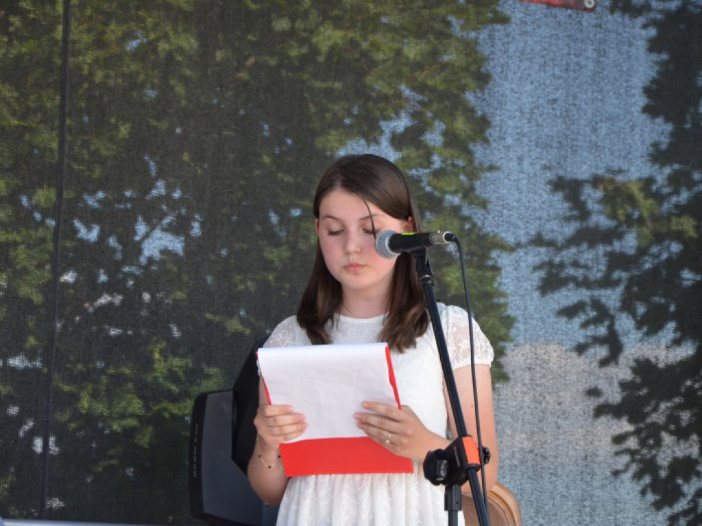 Finał konkursu pięknego czytania na jubileuszowym pikniku w Ossolinie [zdjęcia]