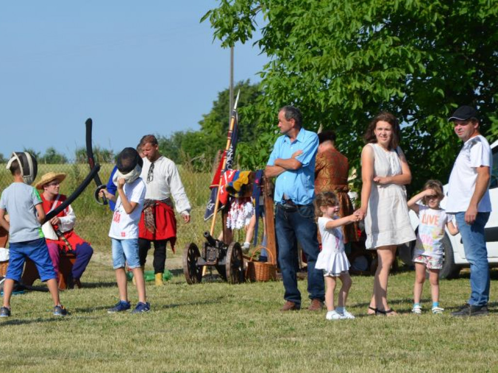 Finał konkursu pięknego czytania na jubileuszowym pikniku w Ossolinie [zdjęcia]