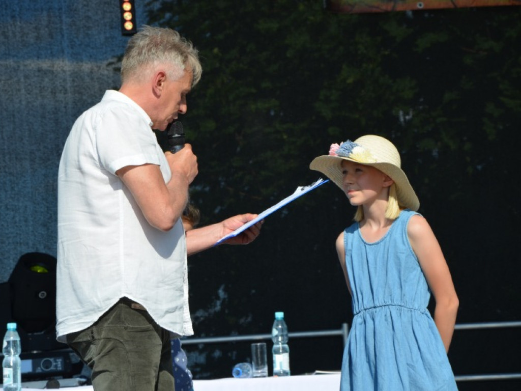 Finał konkursu pięknego czytania na jubileuszowym pikniku w Ossolinie [zdjęcia]