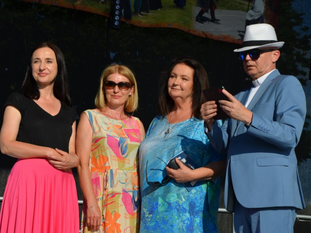 Finał konkursu pięknego czytania na jubileuszowym pikniku w Ossolinie [zdjęcia]