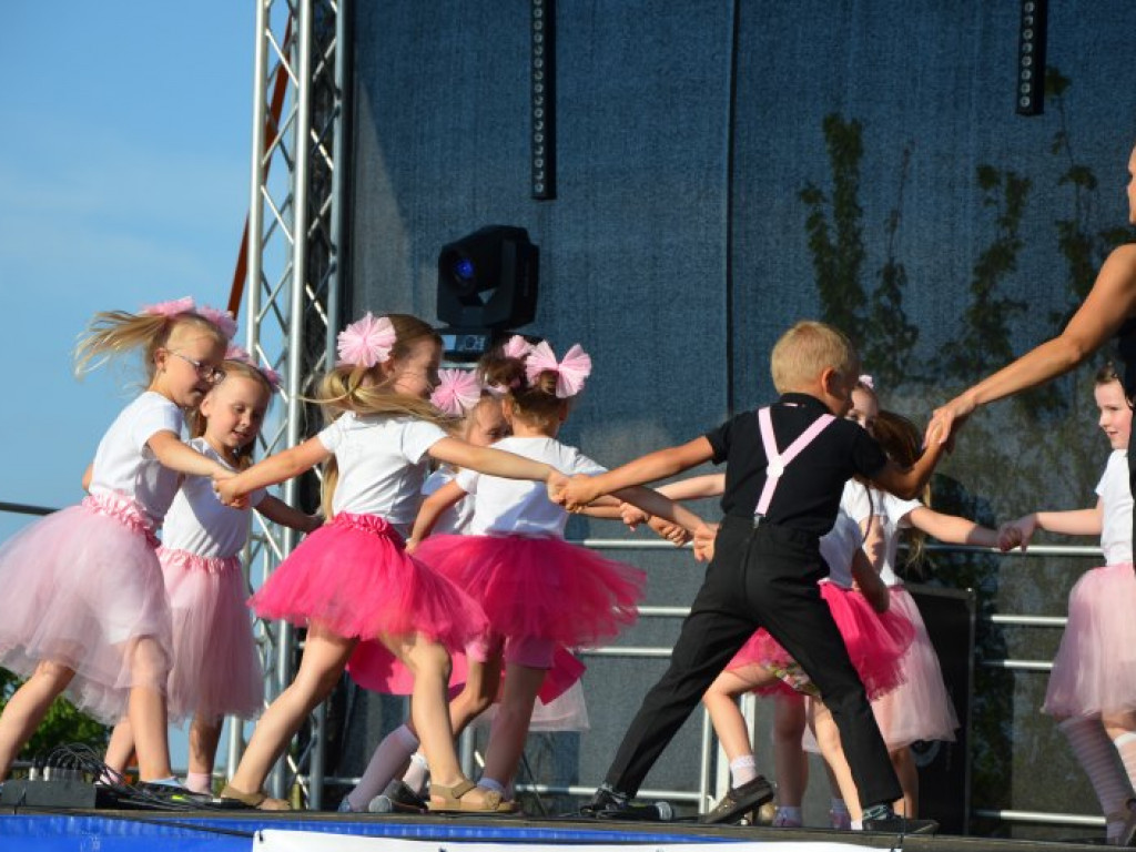 Finał konkursu pięknego czytania na jubileuszowym pikniku w Ossolinie [zdjęcia]
