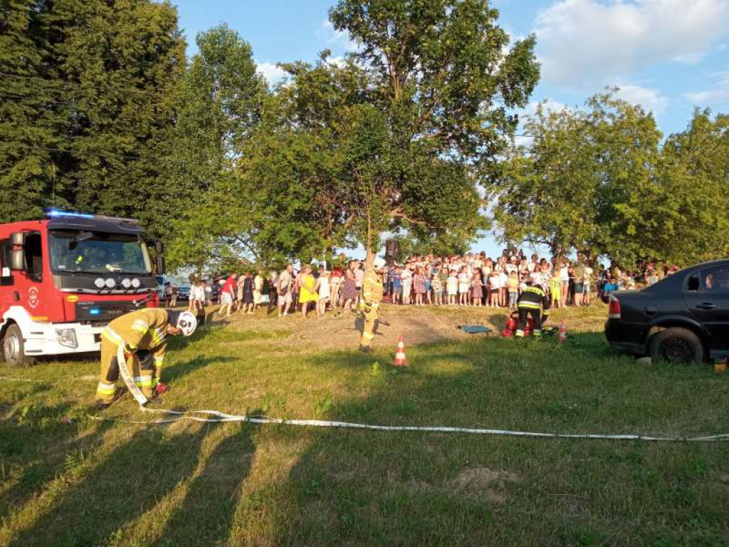 Finał konkursu pięknego czytania na jubileuszowym pikniku w Ossolinie [zdjęcia]