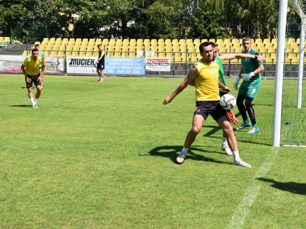Siarka Tarnobrzeg rozpoczęła już przygotowania do gry w 2 lidze [zdjęcia]