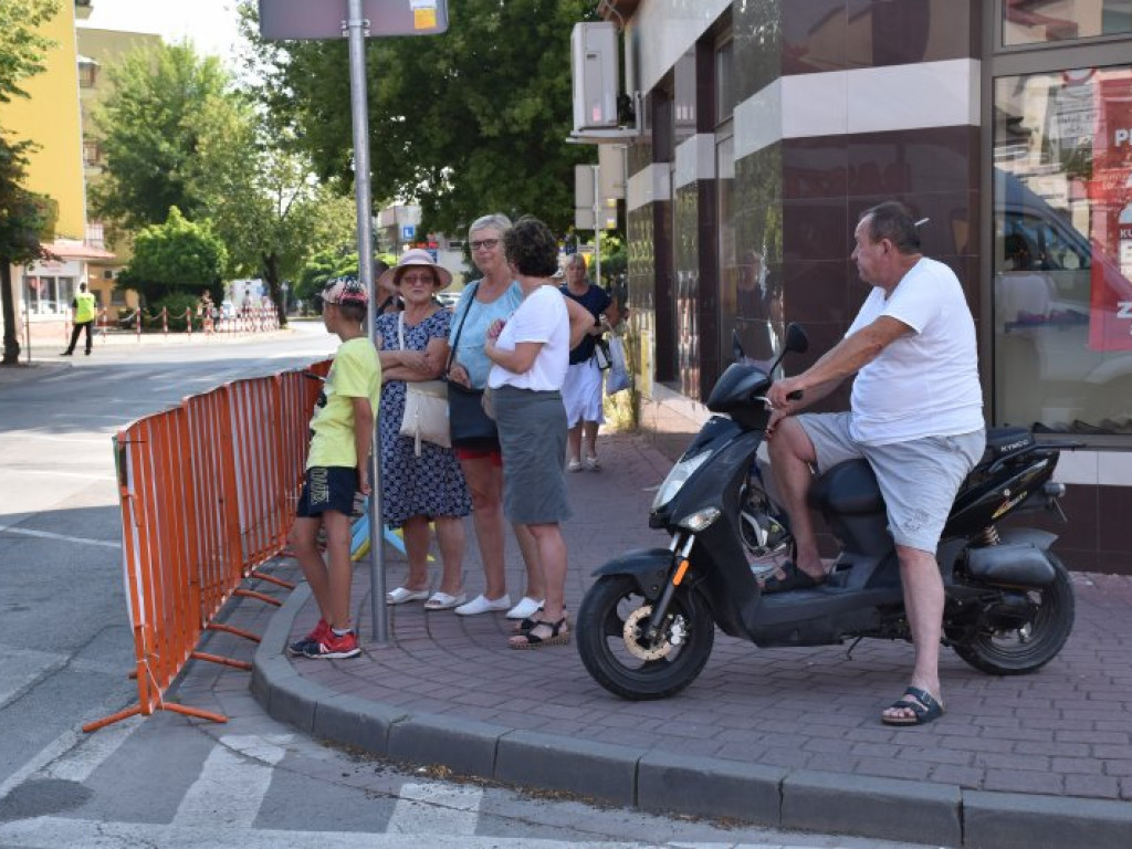 Wspaniały finisz etapu wyścigu kolarskiego w Tarnobrzegu [zdjęcia]