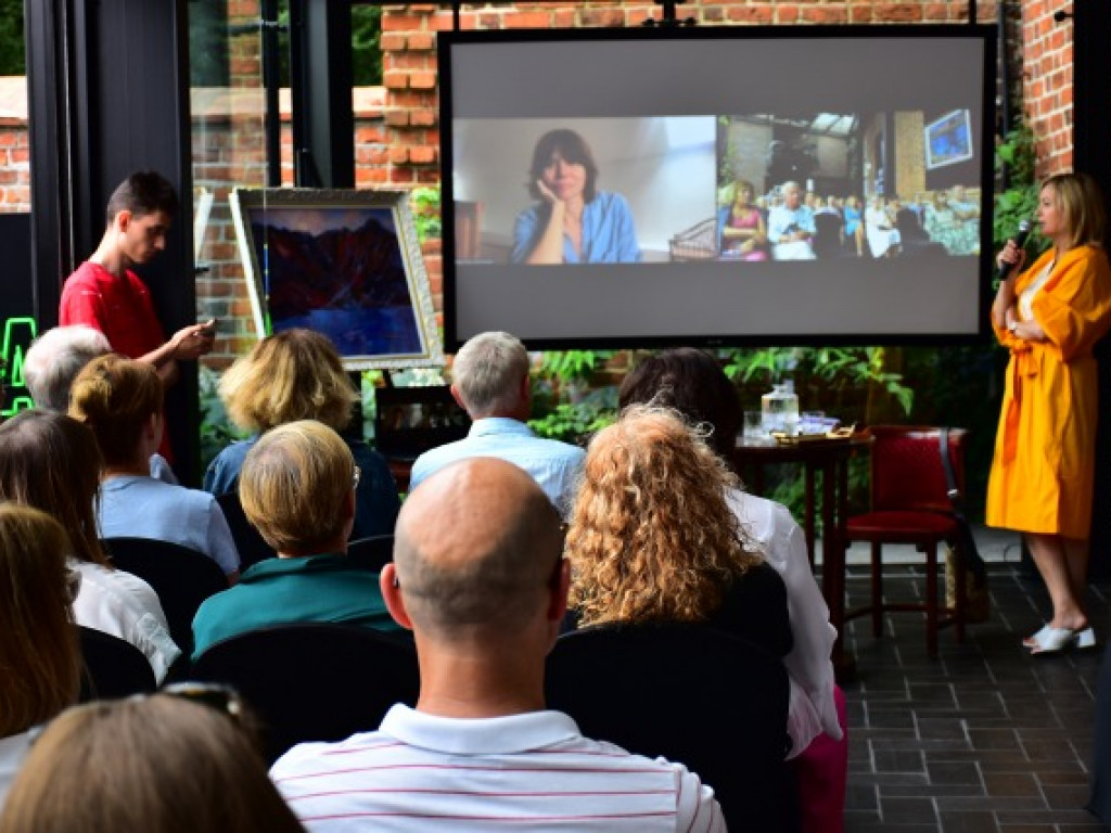 Maja Ostaszewska na Festiwalu Filmów-Spotkań NieZwykłych. Aktorka zauroczona Sandomierzem [zdjęcia]