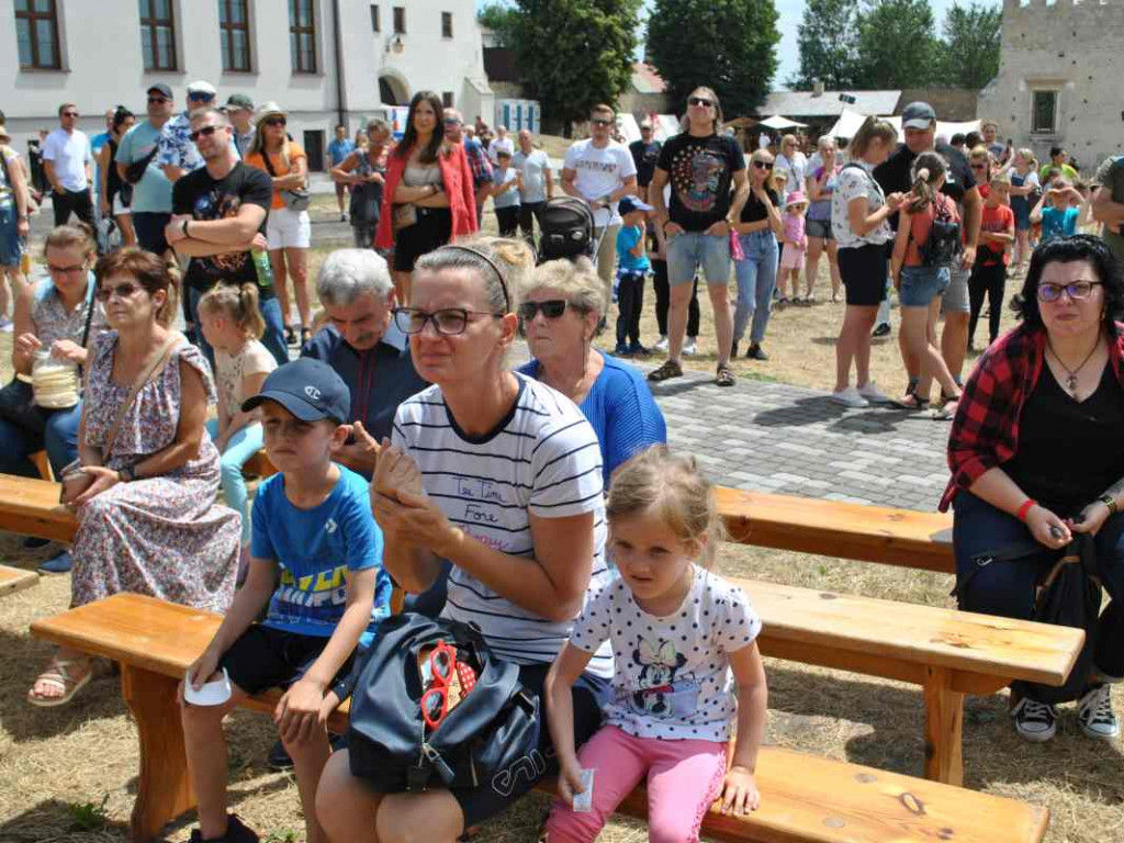 Wspaniałe historyczne widowisko w Szydłowie. Przyjechali rycerze z całej Polski [wideo][zdjęcia]