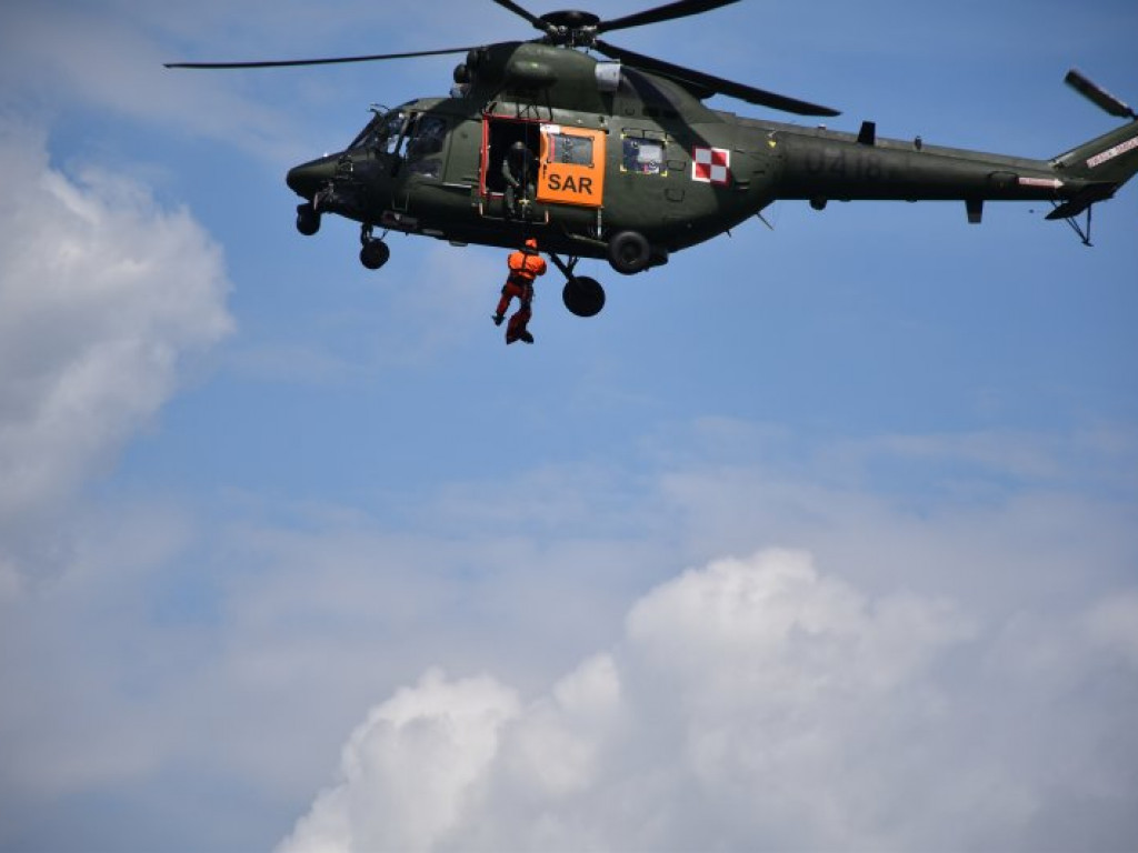Zobacz akcję ratunkową z udziałem helikoptera nad Jeziorem Tarnobrzeskim [wideo][zdjęcia]