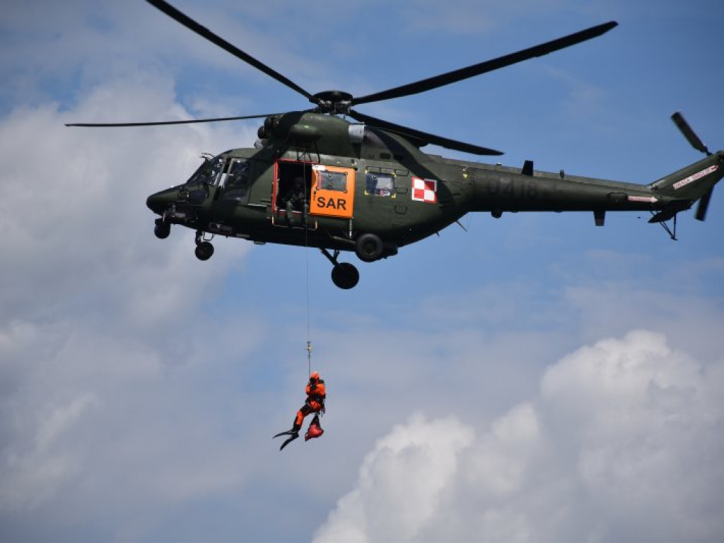 Zobacz akcję ratunkową z udziałem helikoptera nad Jeziorem Tarnobrzeskim [wideo][zdjęcia]