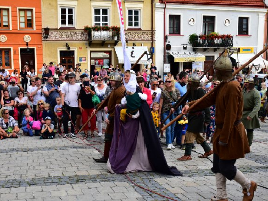 Jarmark Jagielloński z ... Bolesławem Chrobrym. Mnóstwo atrakcji w Sandomierzu [zdjęcia]