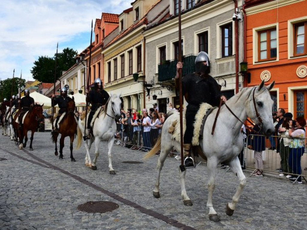 Jarmark Jagielloński z ... Bolesławem Chrobrym. Mnóstwo atrakcji w Sandomierzu [zdjęcia]