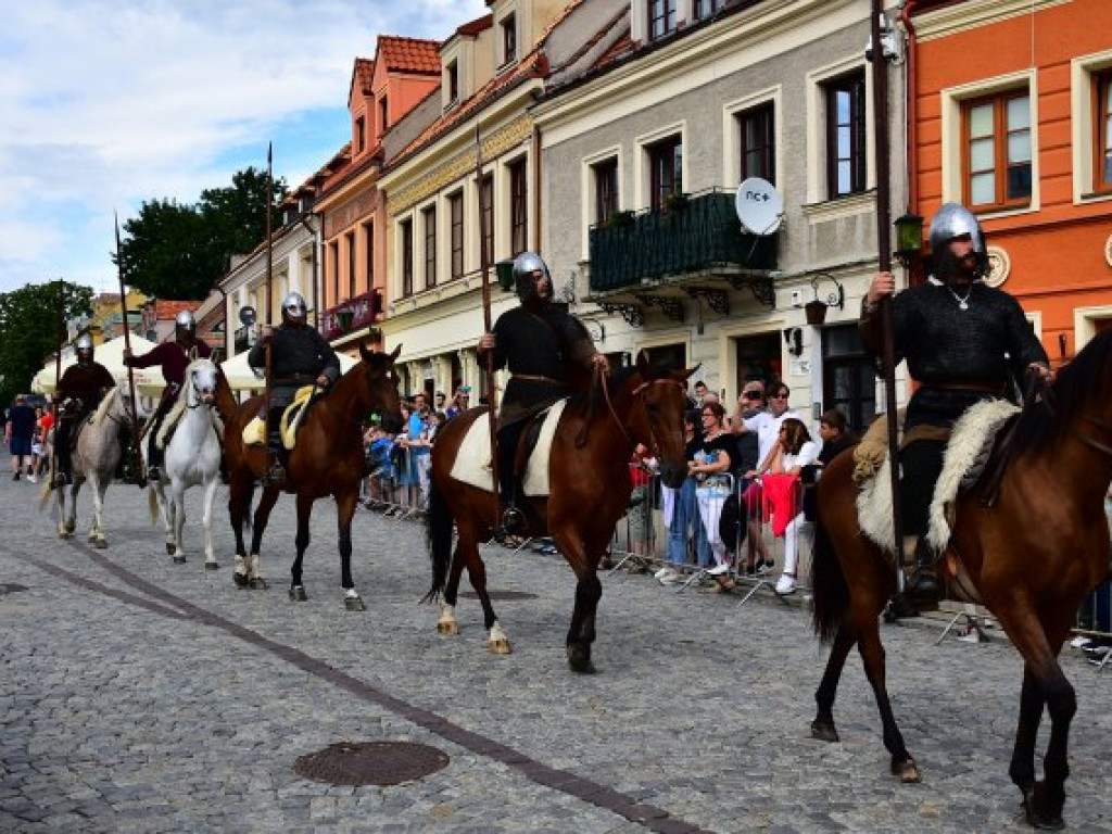 Jarmark Jagielloński z ... Bolesławem Chrobrym. Mnóstwo atrakcji w Sandomierzu [zdjęcia]