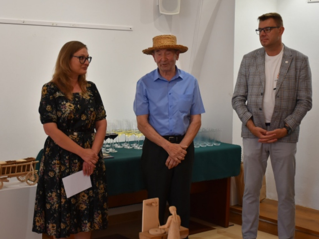 Ruchome zabawki i inne rzeźby Jana Puka na wystawie w Sandomierzu [zdjęcia]